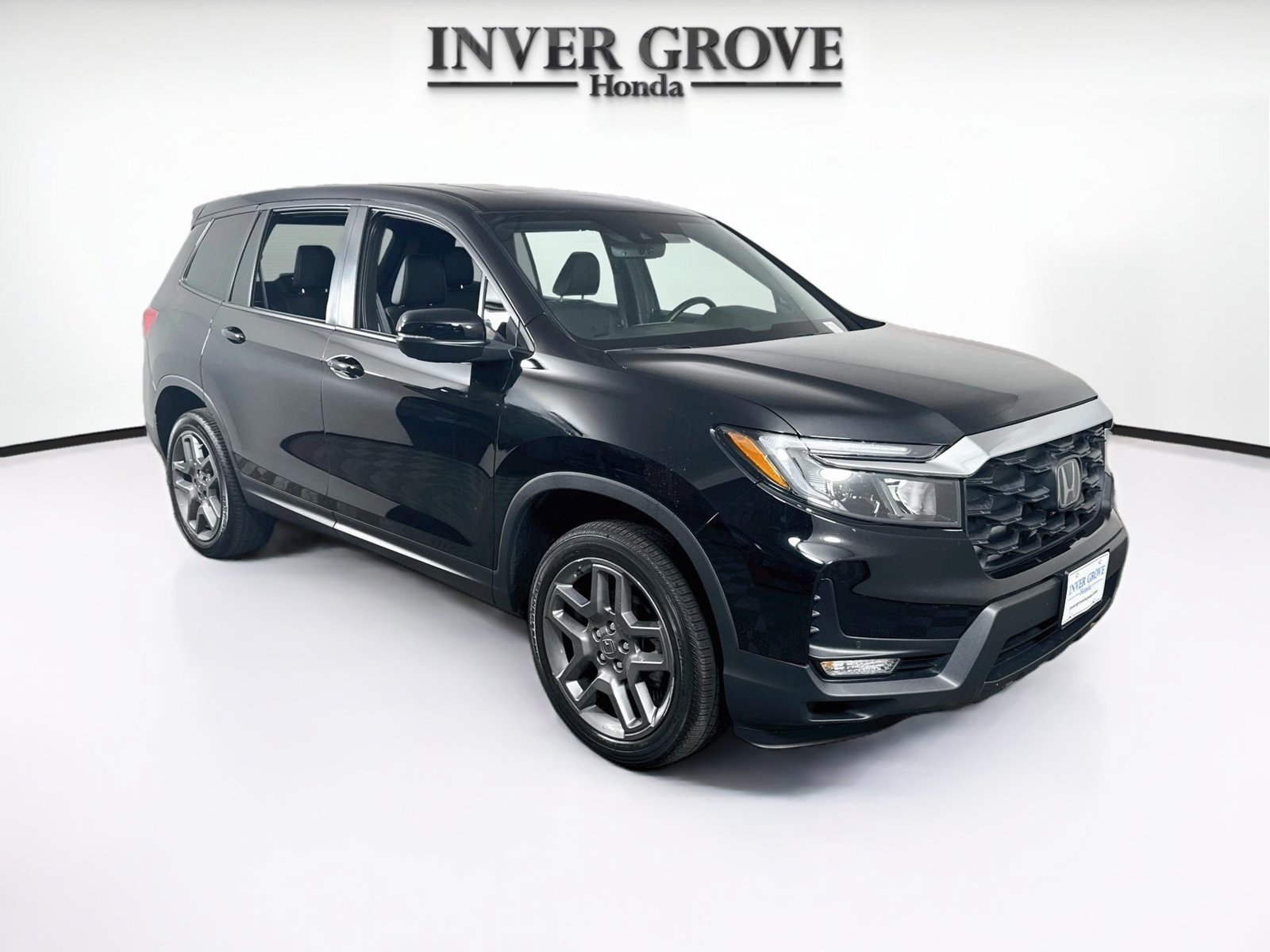 Used 2024 Honda Passport EX-L image 3