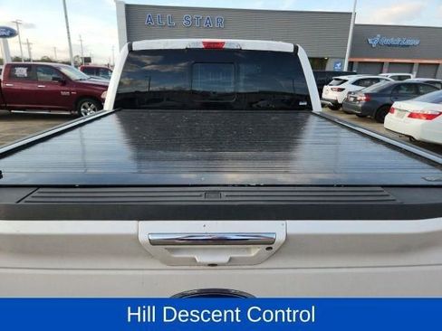 Used 2018 Ford F150 Lariat image 17