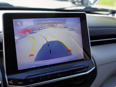 Used 2022 Jeep Compass Limited image 24