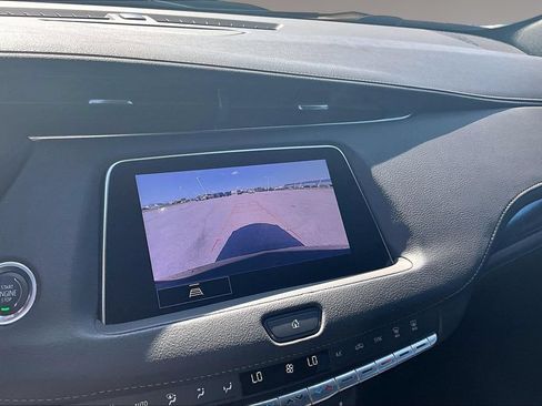 Certified 2023 Cadillac XT4 Luxury w/ Cold Weather Package FWD image 23