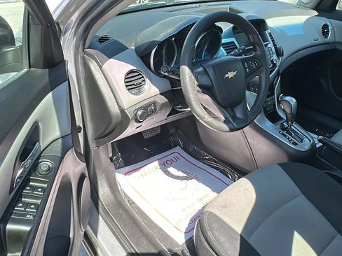 Used 2012 Chevrolet Cruze LS w/ Connectivity Package FWD image 9