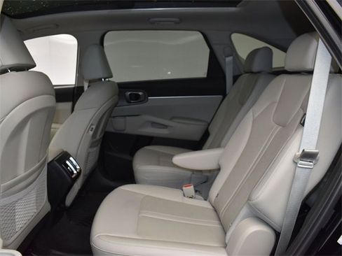 Certified 2024 Kia Sorento X-Line EX image 11