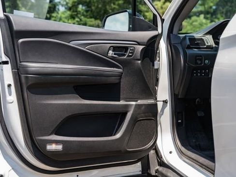 Used 2023 Honda Ridgeline RTL-E image 26