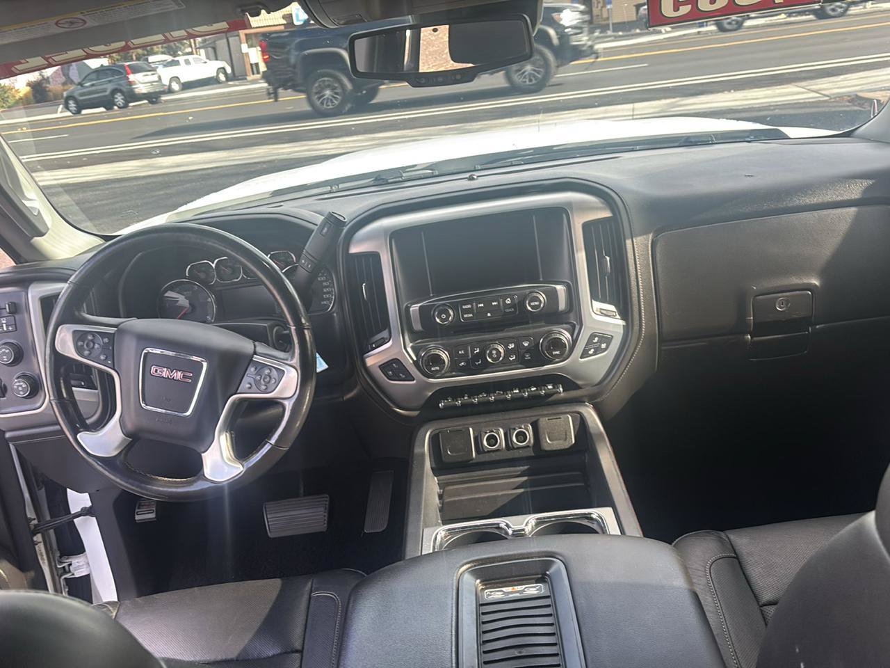 Used 2019 GMC Sierra 2500 SLT w/ Duramax Plus Package AWD/4WD image 11