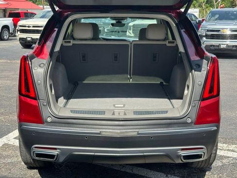 Used 2021 Cadillac XT5 Premium Luxury FWD image 8