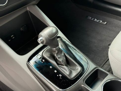 Used 2018 Kia Forte LX image 20