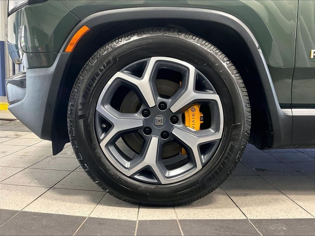 Used 2023 Rivian R1S Adventure Quad AWD/4WD image 7