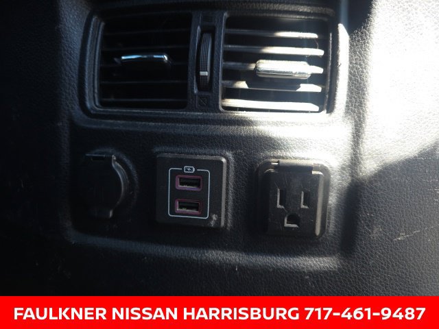 Certified 2019 Nissan Titan SL w/ Midnight Edition AWD/4WD image 10