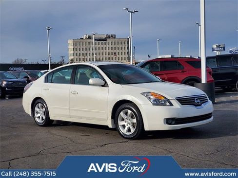 Used 2009 Nissan Altima 2.5 SL w/ SL Pkg image 2