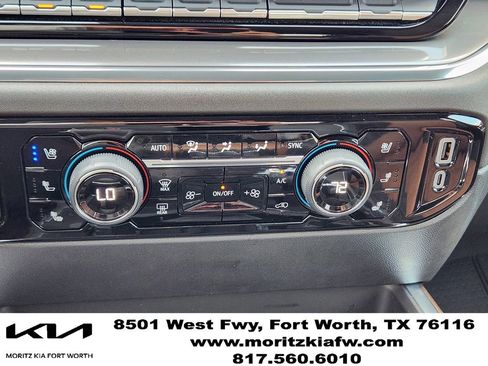 Used 2023 Chevrolet Silverado 1500 High Country w/ High Country Premium Package AWD/4WD image 18