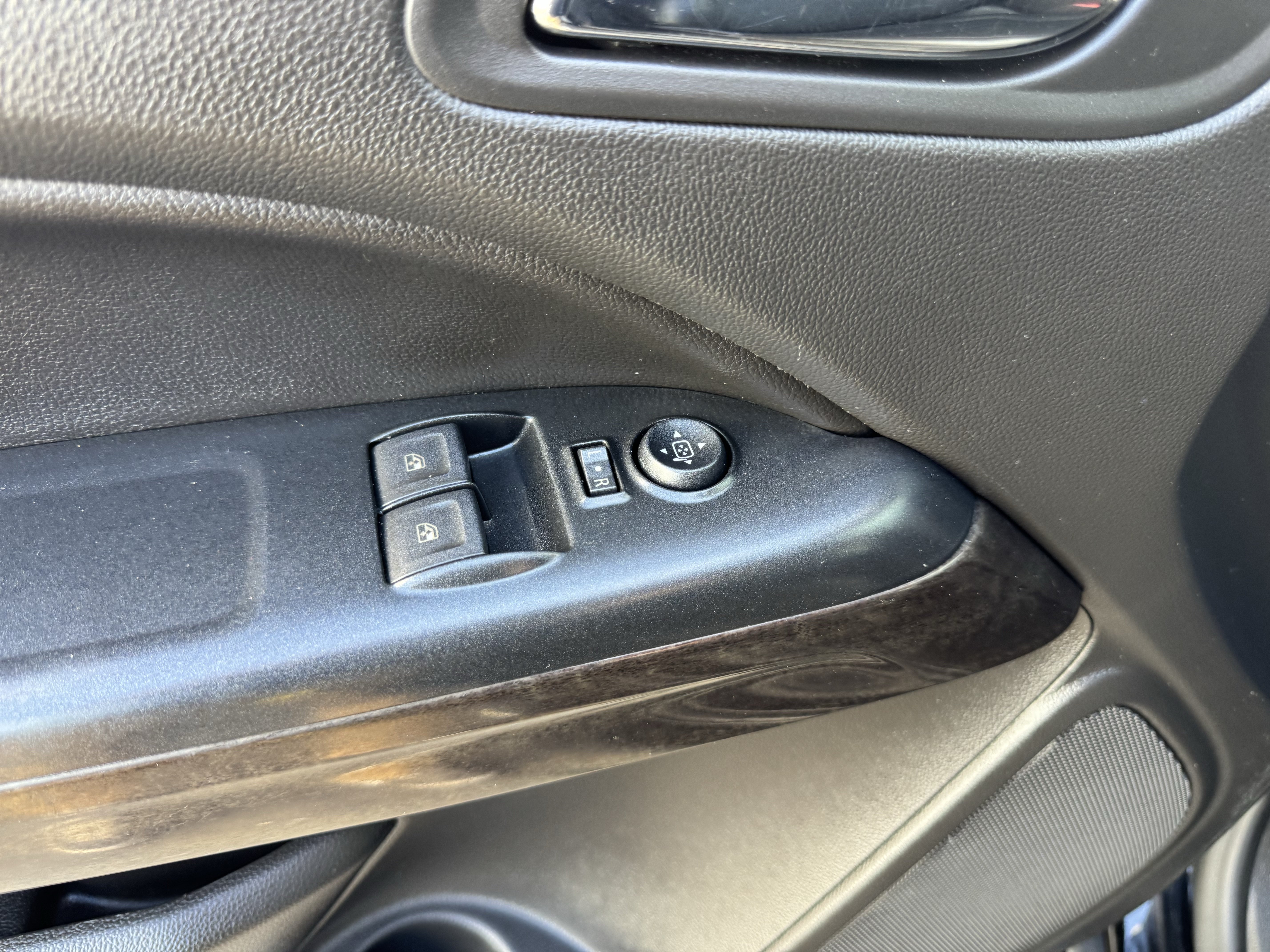 Certified 2015 GMC Canyon SLT AWD/4WD image 11