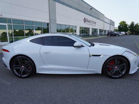 Used 2017 Jaguar F-TYPE S British Design Edition RWD image 8