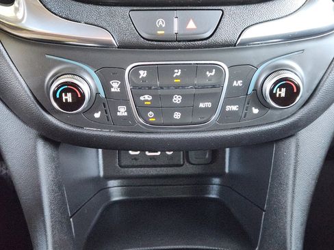 Certified 2024 Chevrolet Equinox LT image 19