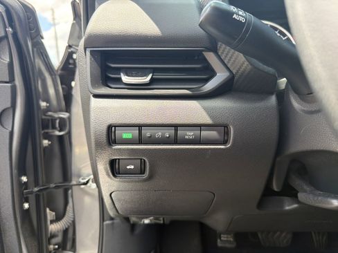 Certified 2024 Nissan Sentra S FWD image 30