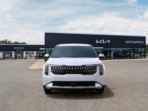 New 2026 Kia Carnival image 2