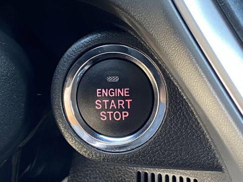 Used 2025 Subaru Crosstrek 2.0i Premium image 25