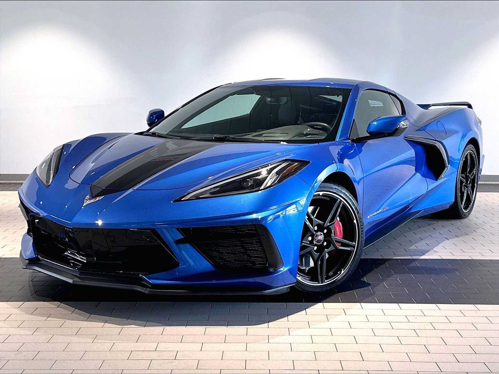 Used 2022 Chevrolet Corvette Stingray Premium Cpe w/ Z51 Performance Package RWD image 1