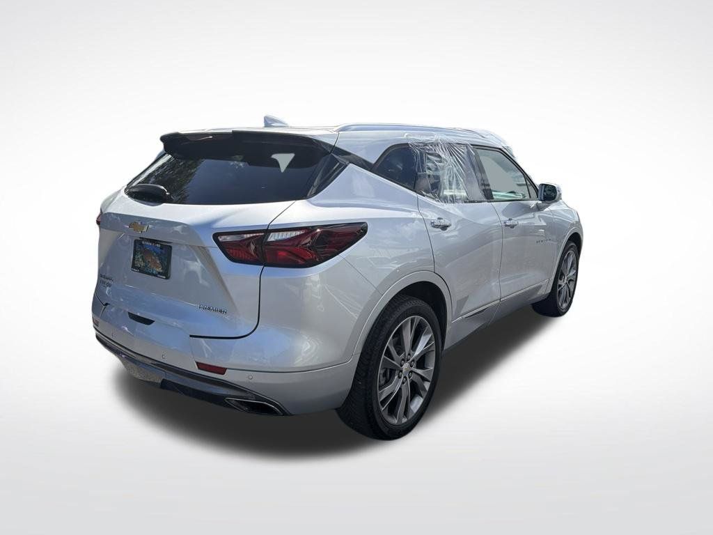 Used 2020 Chevrolet Blazer Premier w/ Driver Confidence II Package FWD image 4