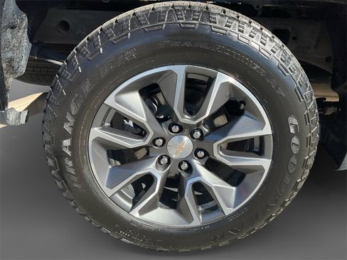 Used 2022 Chevrolet Silverado 1500 LT image 10