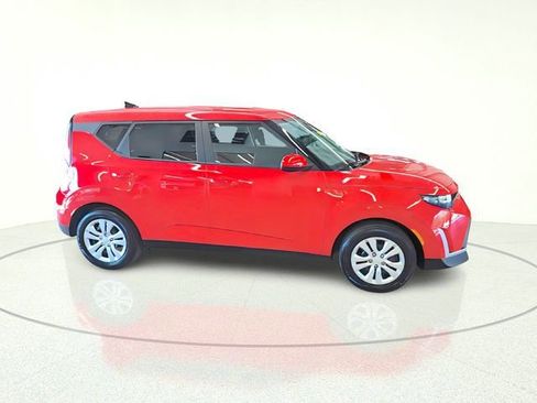 Certified 2024 Kia Soul LX FWD image 7