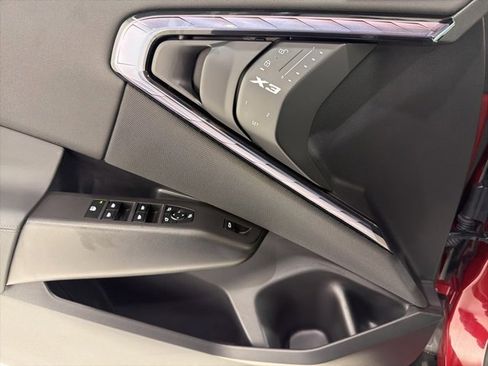 Used 2025 BMW X3 xDrive30i w/ Premium Package image 11