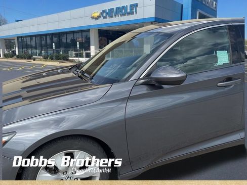 Used 2020 Honda Accord Sport image 2