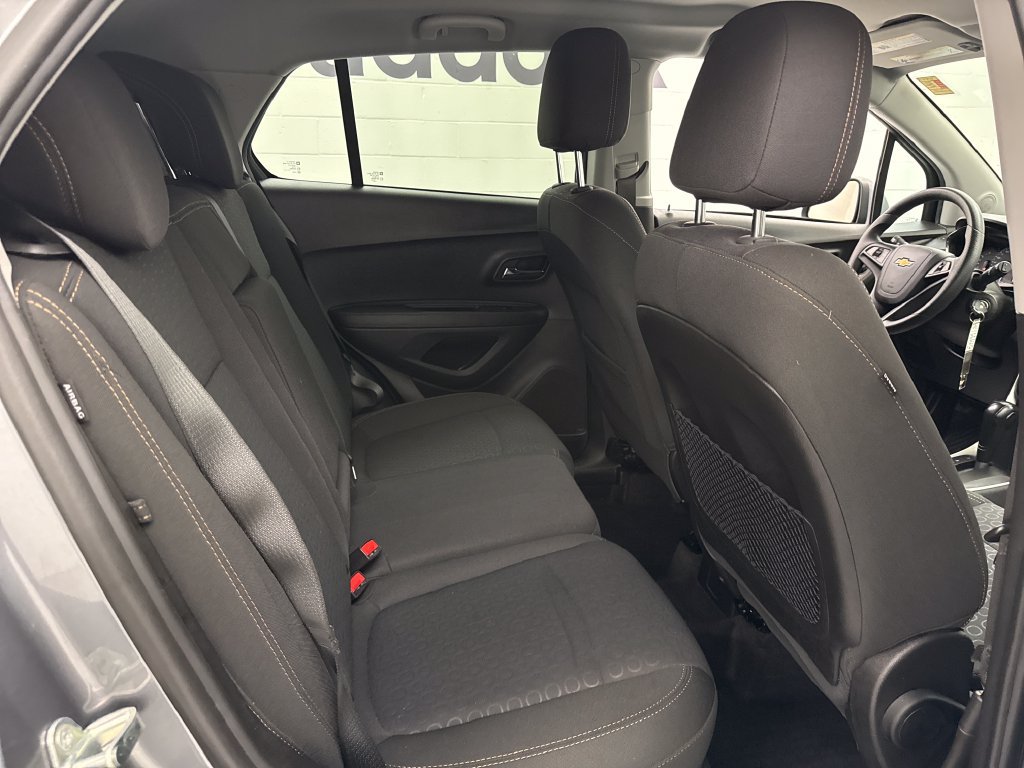Used 2020 Chevrolet Trax LS w/ Tint and Cruise Package AWD/4WD image 24