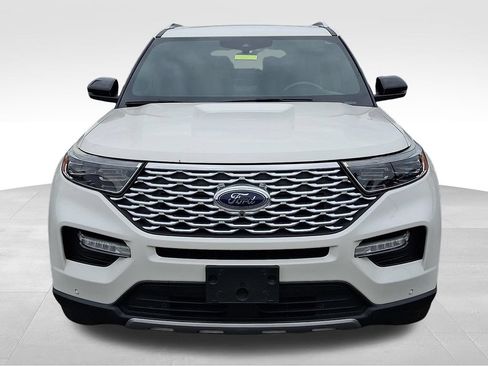 Used 2020 Ford Explorer Platinum w/ Premium Technology Package AWD/4WD image 2