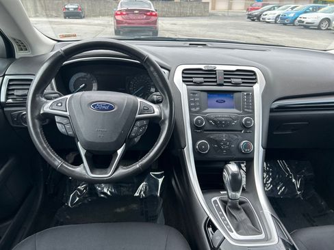 Used 2013 Ford Fusion SE FWD image 13