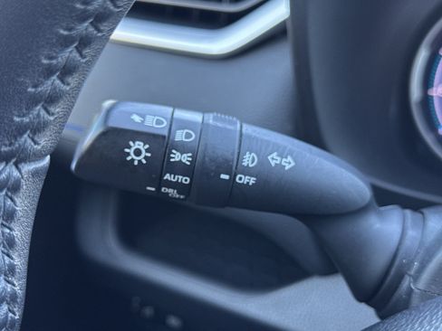 Used 2020 Toyota RAV4 XSE image 16