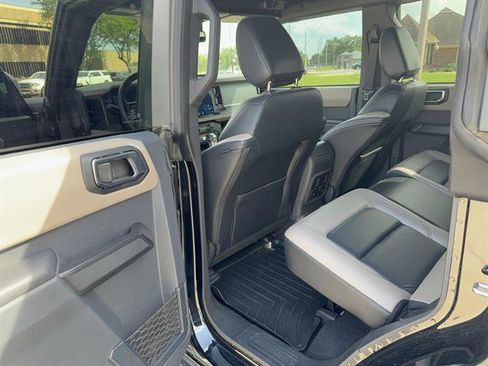 Used 2024 Ford Bronco Wildtrak AWD/4WD image 9