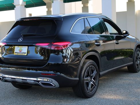 New 2026 Mercedes-Benz GLC 300 GLC 300 image 9