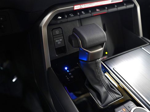 Used 2026 Toyota Sequoia Platinum image 27