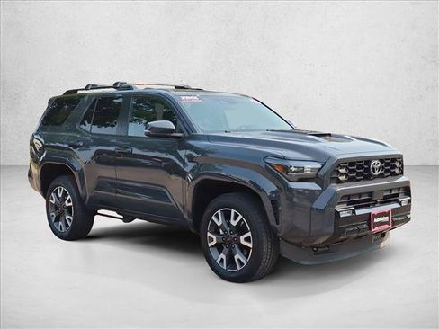 Used 2025 Toyota 4Runner TRD Sport AWD/4WD image 3