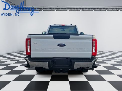 New 2026 Ford F250 XL w/ XL Chrome Package image 4