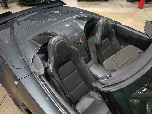 Used 2017 Chevrolet Corvette Z06 RWD image 18