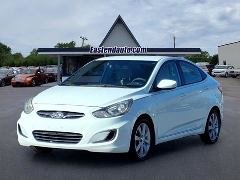 Used 2013 Hyundai Accent GLS w/ Premium Pkg image 1