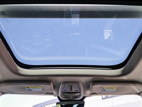 Used 2023 Volvo XC90 B5 Core image 17