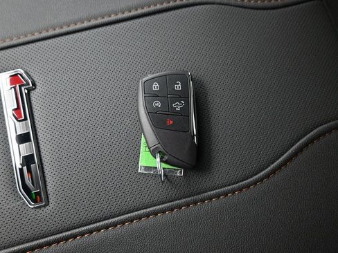 New 2026 GMC Sierra 2500 AT4 w/ AT4 Premium Plus Package image 18