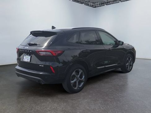 Used 2023 Ford Escape ST-Line w/ Tech Pack #1 AWD/4WD image 5