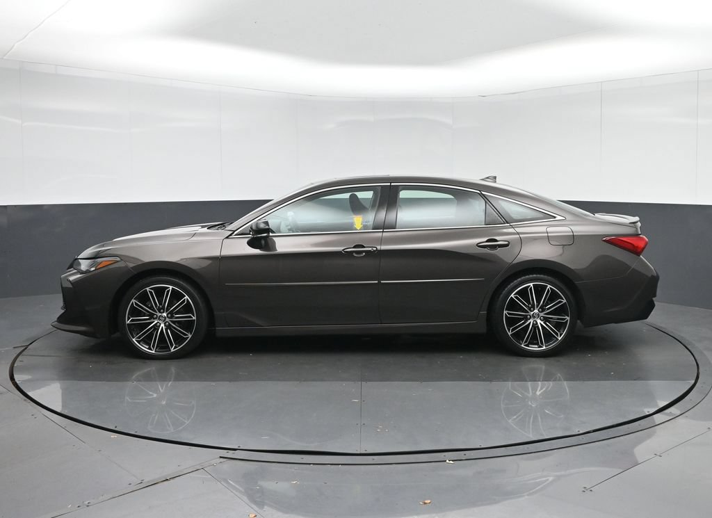 Used 2020 Toyota Avalon Touring w/ Advanced Safety Package FWD image 4