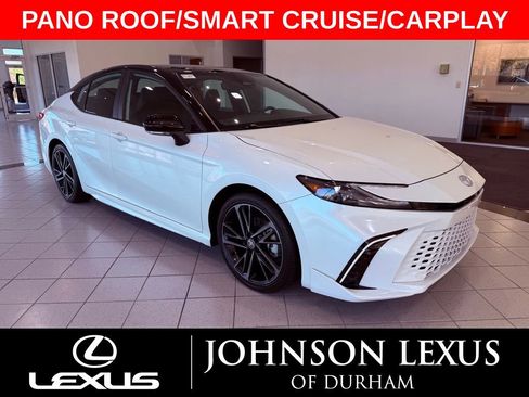 Used 2025 Toyota Camry XSE image 1