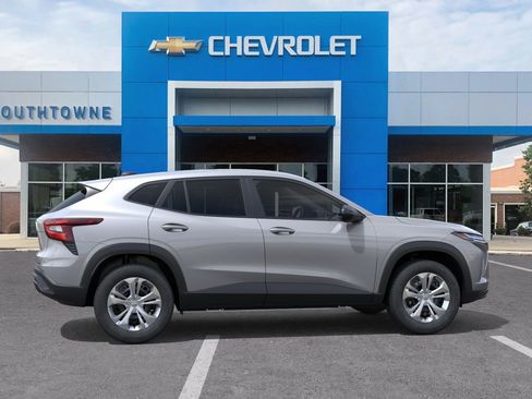 New 2026 Chevrolet Trax LS image 29