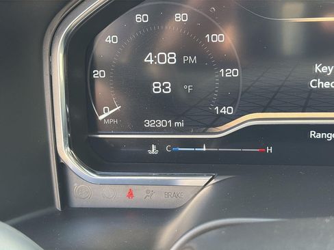 Used 2025 GMC Sierra 1500 AT4 AWD/4WD image 11