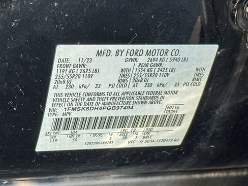 Used 2023 Ford Explorer XLT w/ Equipment Group 202A AWD/4WD image 21
