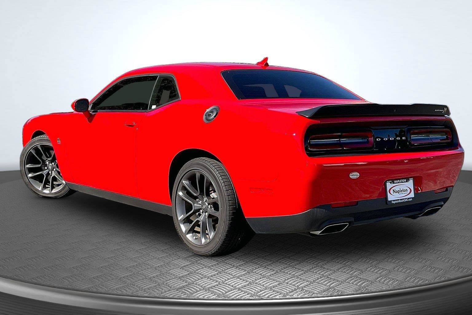 Used 2022 Dodge Challenger R/T Scat Pack w/ Driver Convenience Group RWD image 27