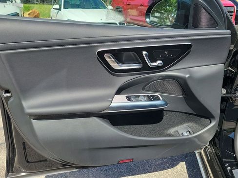 New 2025 Mercedes-Benz E 350 Sedan image 15