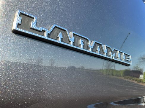 Used 2022 RAM 1500 Laramie AWD/4WD image 25