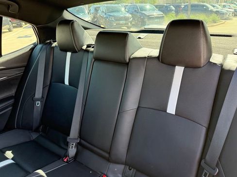 Used 2025 Toyota Camry SE image 30