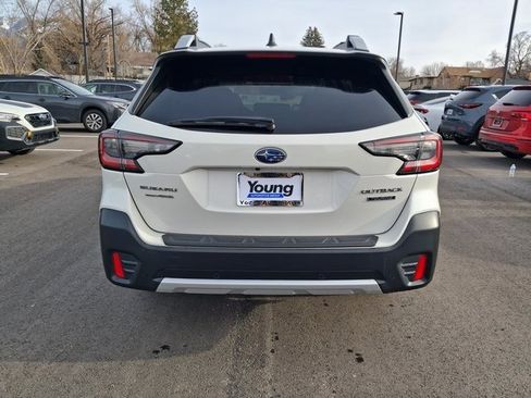 Used 2022 Subaru Outback Touring image 4